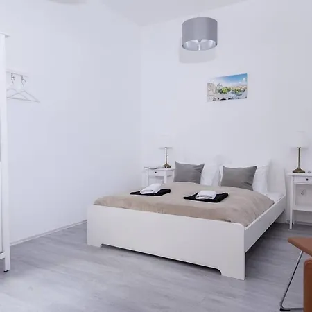 Brand New And Modern Lägenhet