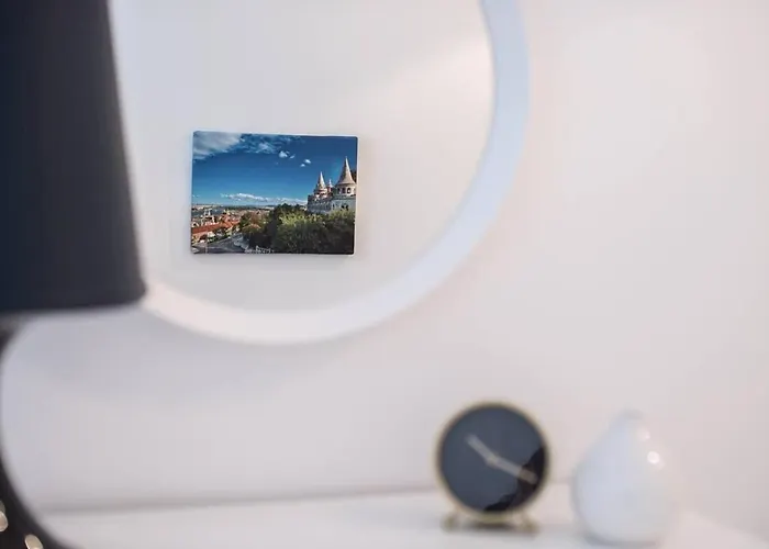 Brand New And Modern * Budapesta