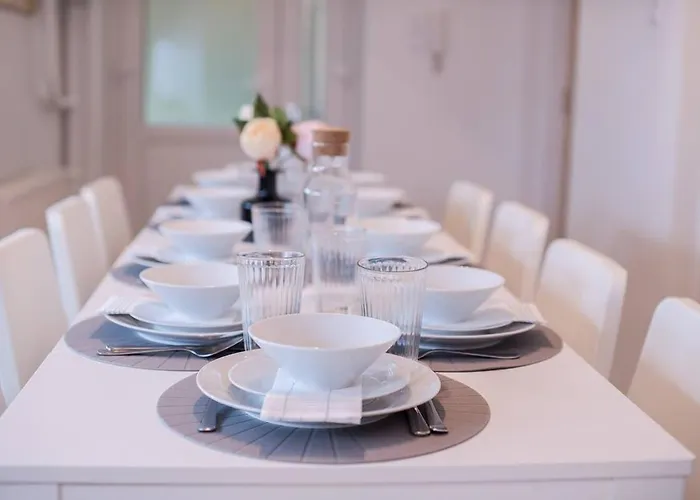 Brand New And Modern *