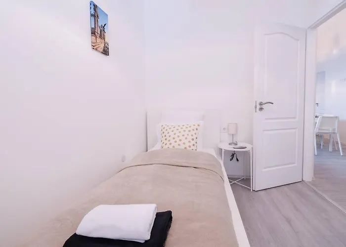 Apartament Brand New And Modern *