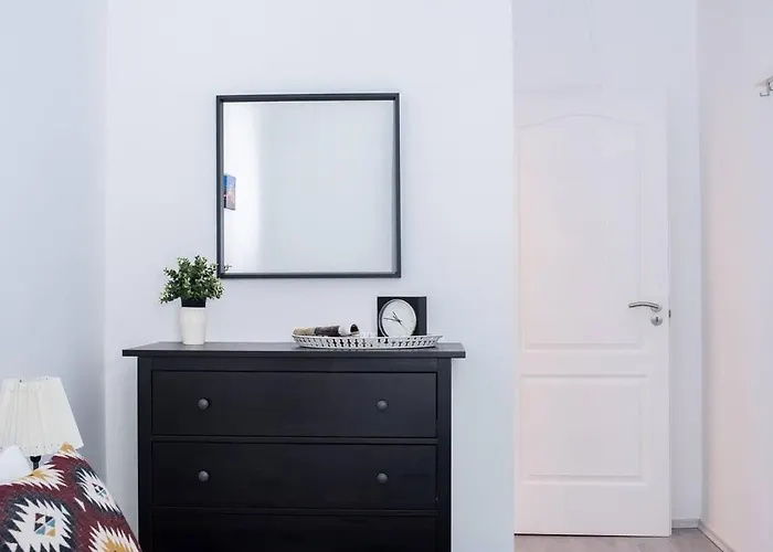 Brand New And Modern * Budapesta