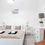 Brand New And Modern * 부다페스트