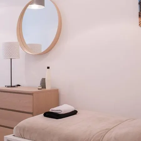 Brand New And Modern Апартаменты